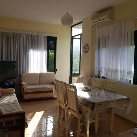 Family Apartment *