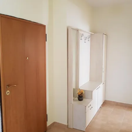 Family Apartment *